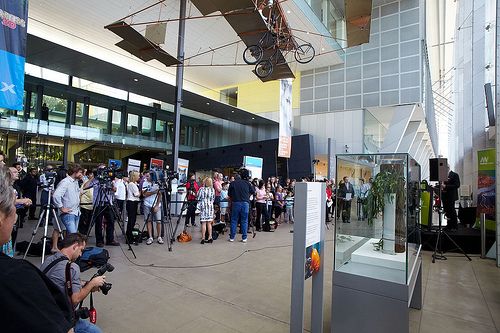Melbourne Museum switches to No BuTTs Eco-Pole Bollard Ashtrays